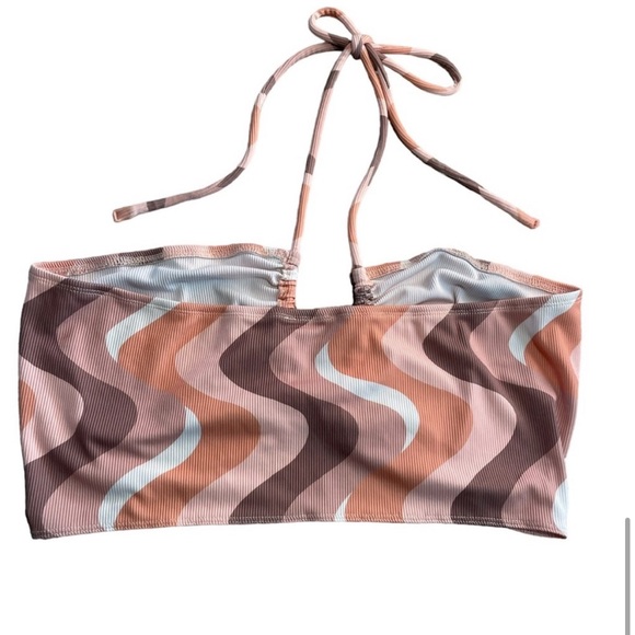 Like New! Princess Polly LATIANA 70s Swirl Vibes Halter Crop Top size 12 - Picture 6 of 6